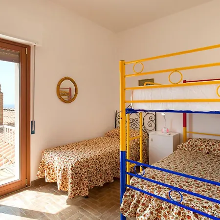 Casa vacanze Amazing In With Wifi
