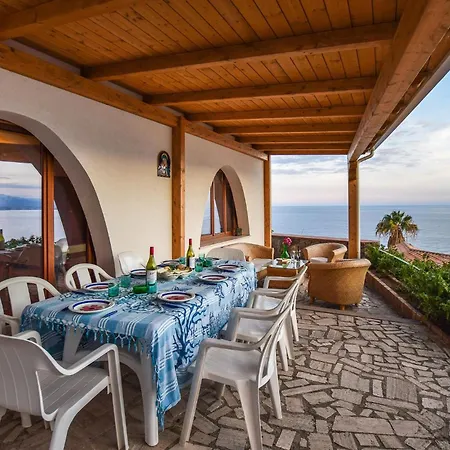 Casa vacanze Amazing In With Wifi
