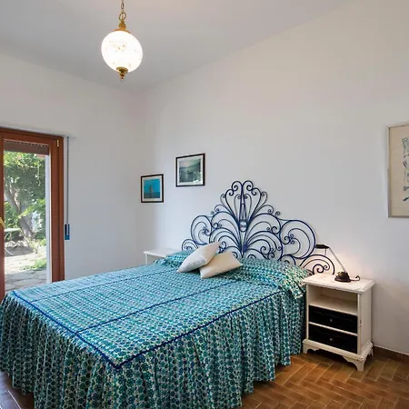 3 Bedroom In * Stalettì