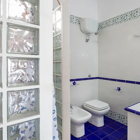 Сasa de vacaciones 3 Bedroom In Stalettì