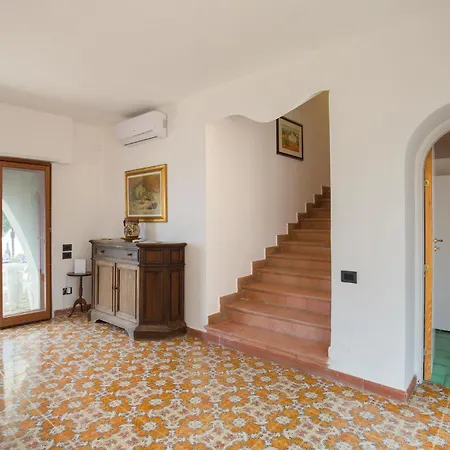 Сasa de vacaciones 3 Bedroom In *