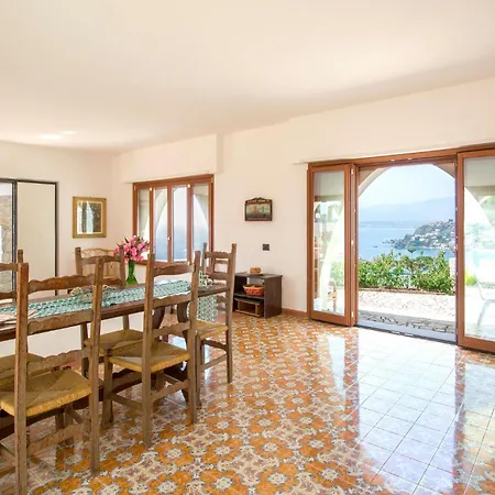 3 Bedroom In Сasa de vacaciones *